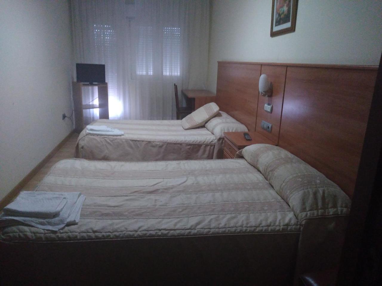 Hotel 2 De Mayo 2 ซินโซ เด ลิเมีย ภายนอก รูปภาพ